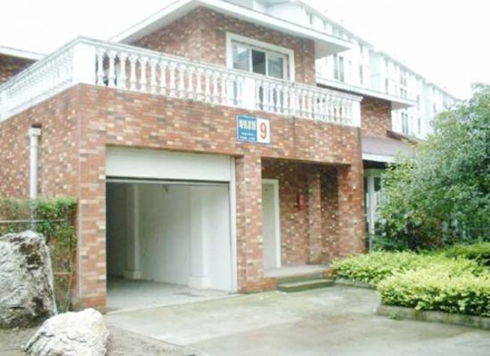 Xay-nha-tron-goi-tai-Hoc-Mon