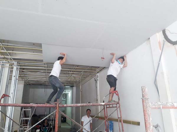 Thi-cong-noi-that-gia-re