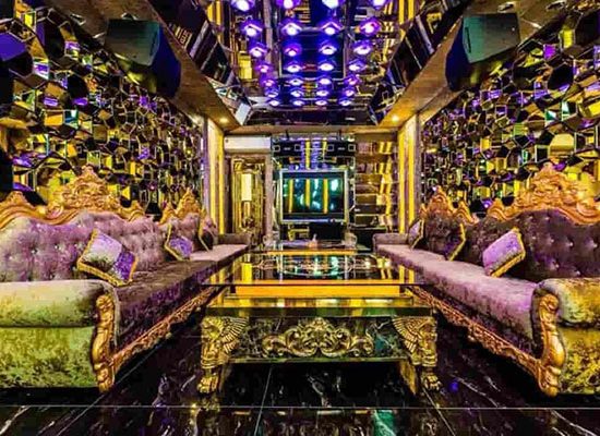 thi-cong-noi-that-cho-quan-karaoke-vip-chat-luong-nam-2022_01