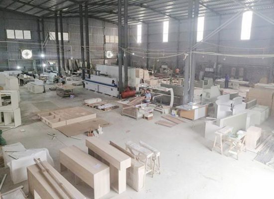 Xuong-san-xuat-noi-that