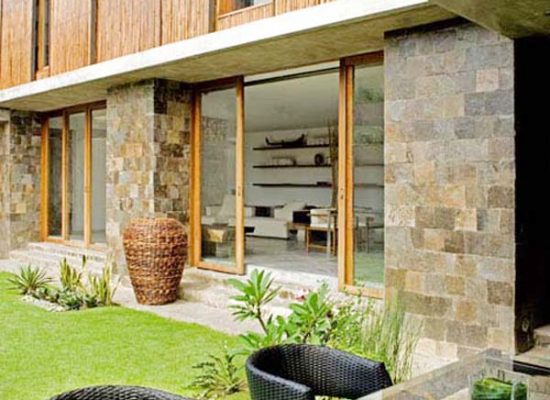 Thi-cong-noi-that-gia-re