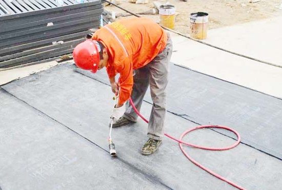 Dich-vu-chong-tham-tan-phu