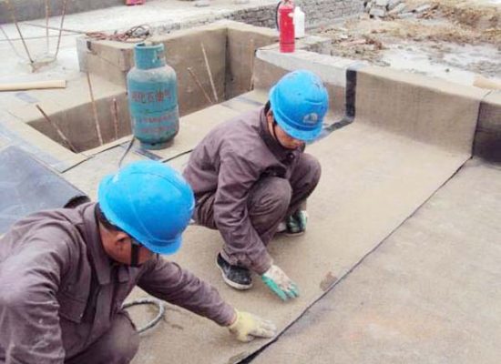 Thi-cong-chong-tham-dot