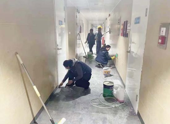 Dich-vu-ve-sinh-cong-nghiep-quan-1