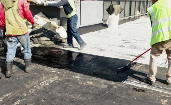 Thi-cong-mang-chong-tham-bitum