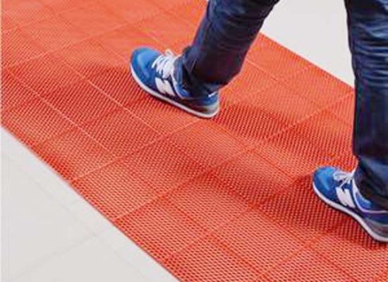 Lap-dat-tam-lot-chong-tham