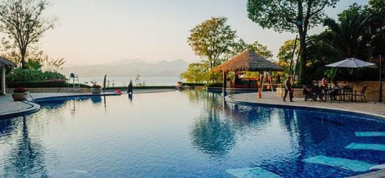 Thi-cong-be-boi-vo-cuc