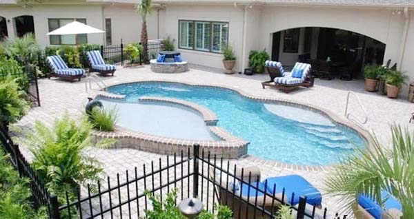 Thi-cong-ho-boi-thong-minh