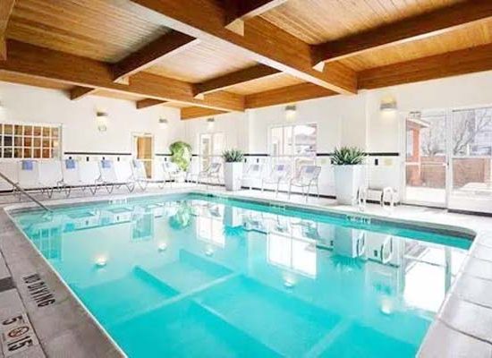 Ho-boi-gia-dinh-trong-nha